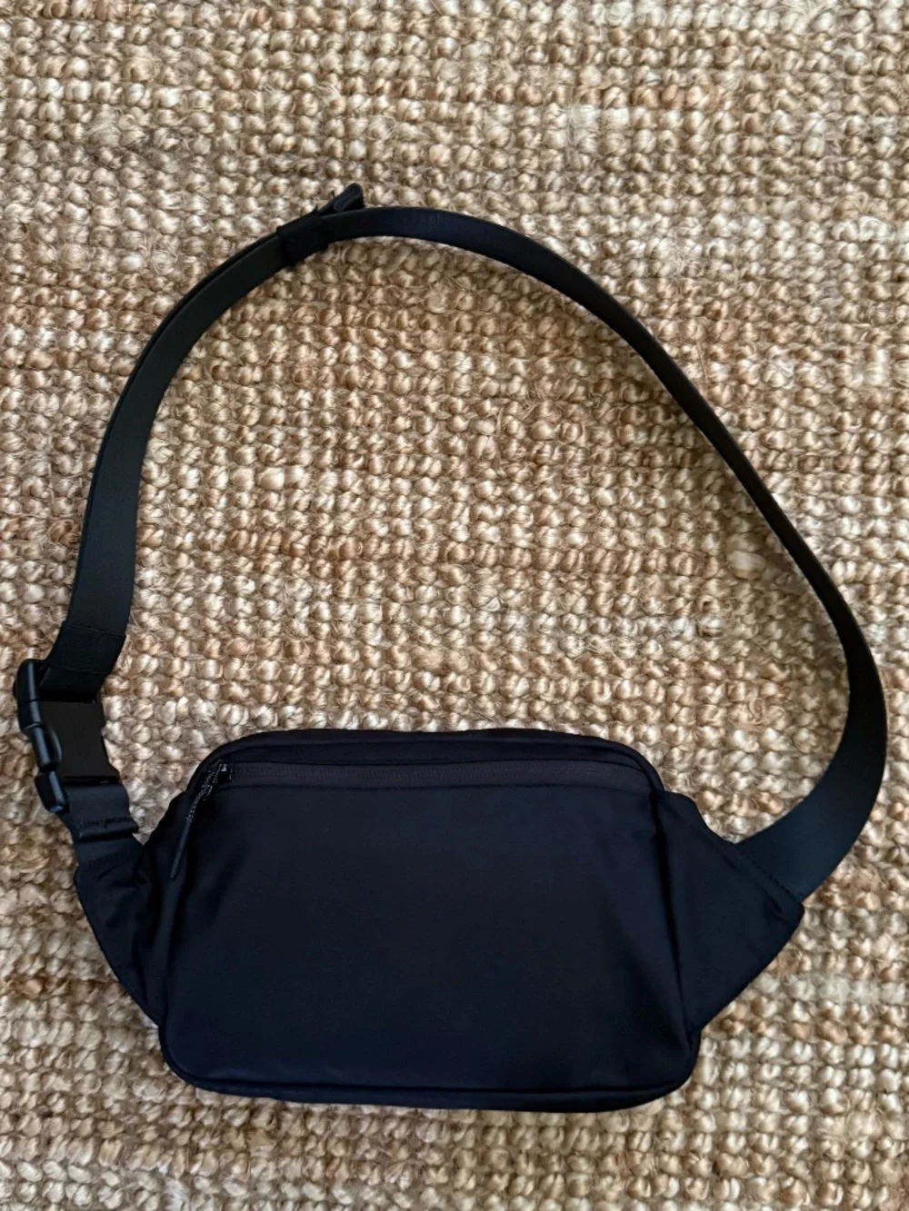 lululemon bundle Everywhere Belt Bag Large 2L & Card Case, Black